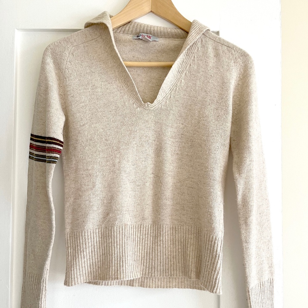 BDG Urban outfitters Sweater in Beige size S/P